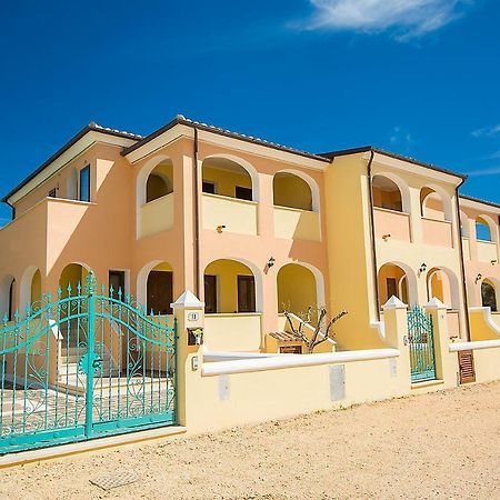 הוילה אורוסיי Le Residenze Del Maria Rosaria - Vico Friuli 1 מראה חיצוני תמונה